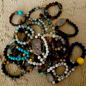 Lot of 24+ semiprecious stone stretch bracelets!